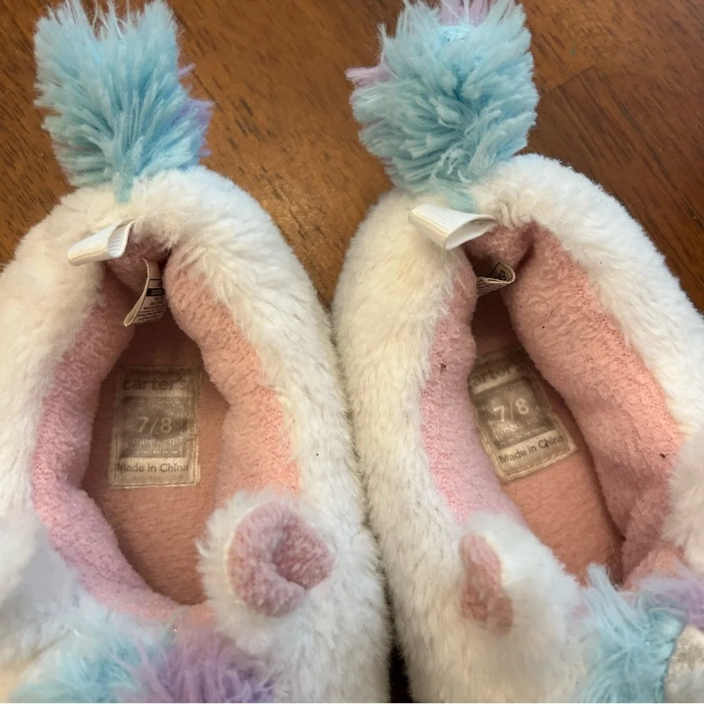 Unicorn Slippers | Toddler Girl Size 7/8 | Carter’s🦄